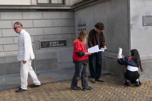 Yvo van der VatPerformative Reading Club (Pum van de Koppel, Tingyi Jiang, Miche O’higgins Theilmann)